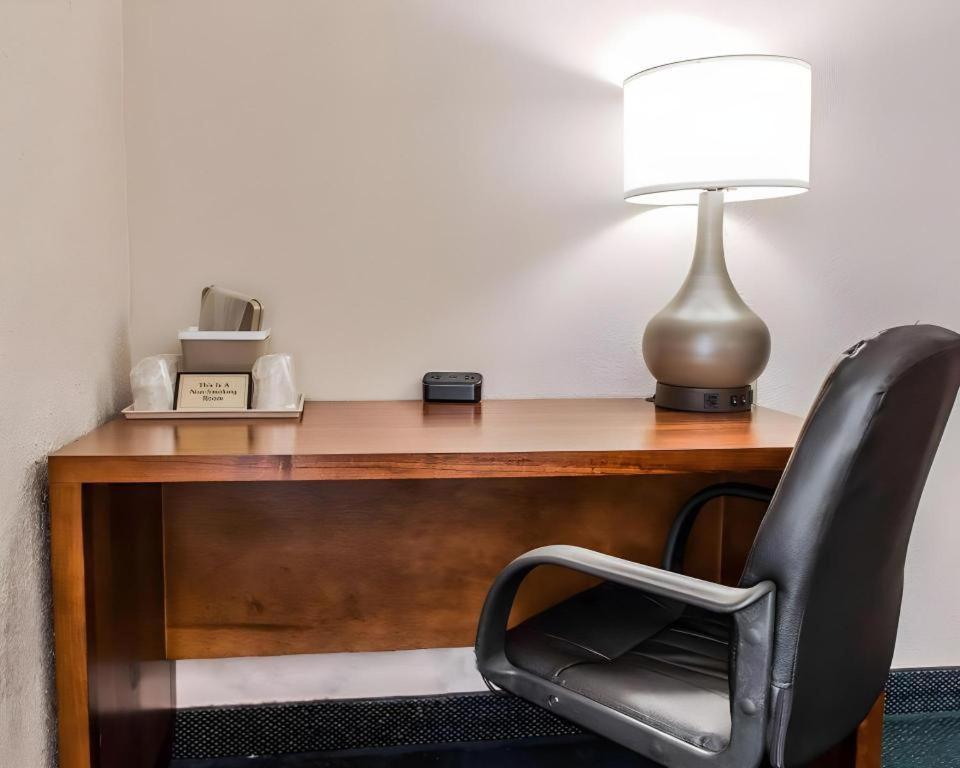 Quality Inn Waynesburg Eksteriør bilde