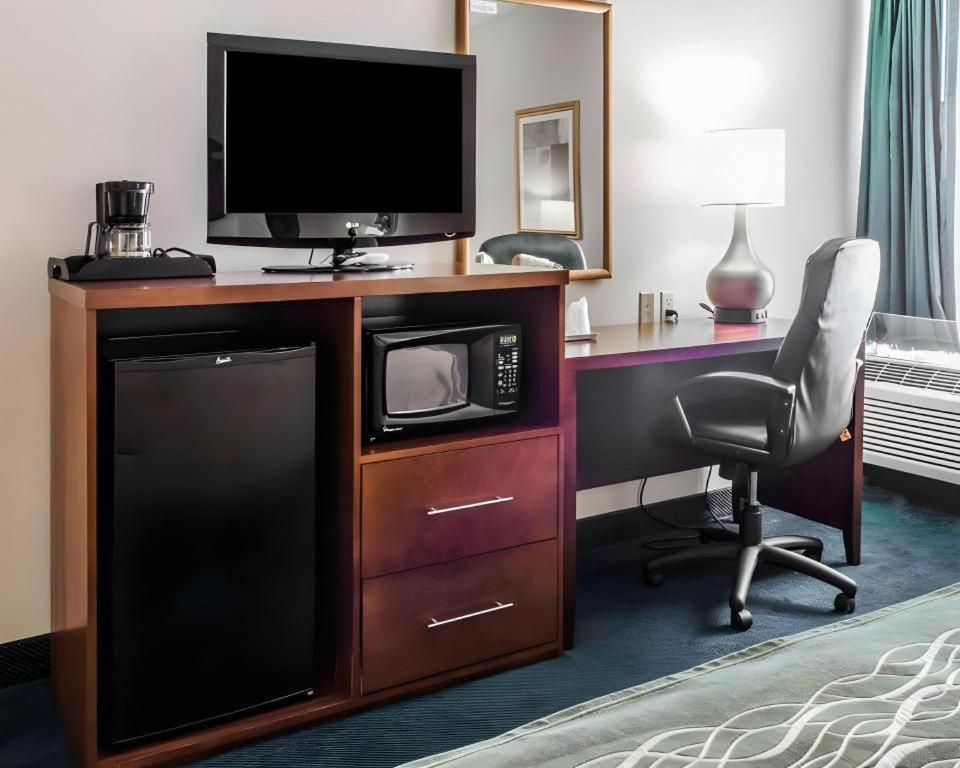 Quality Inn Waynesburg Eksteriør bilde
