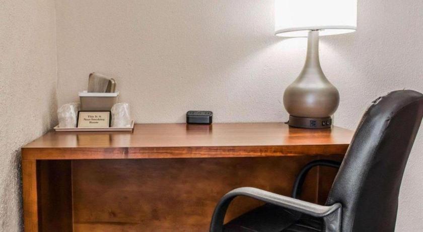 Quality Inn Waynesburg Eksteriør bilde