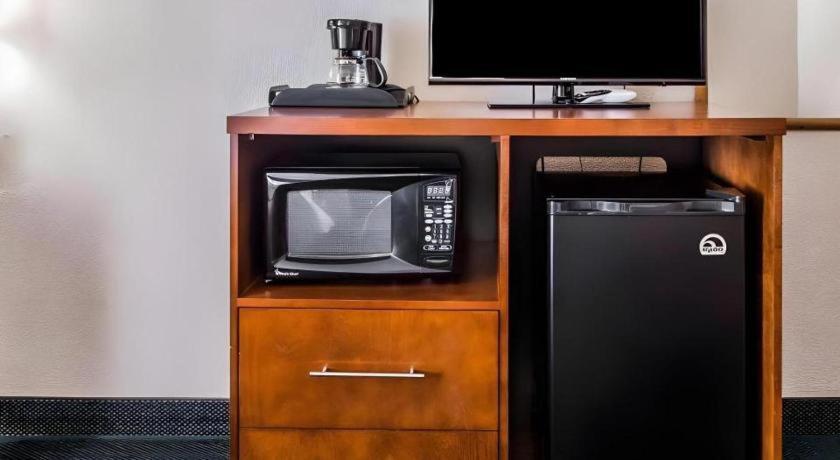Quality Inn Waynesburg Eksteriør bilde